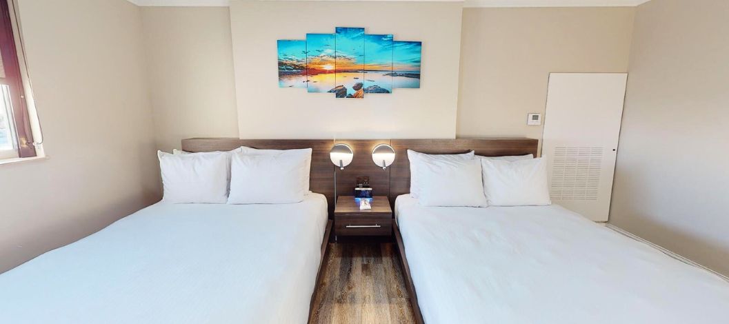 Double bed suite bedroom